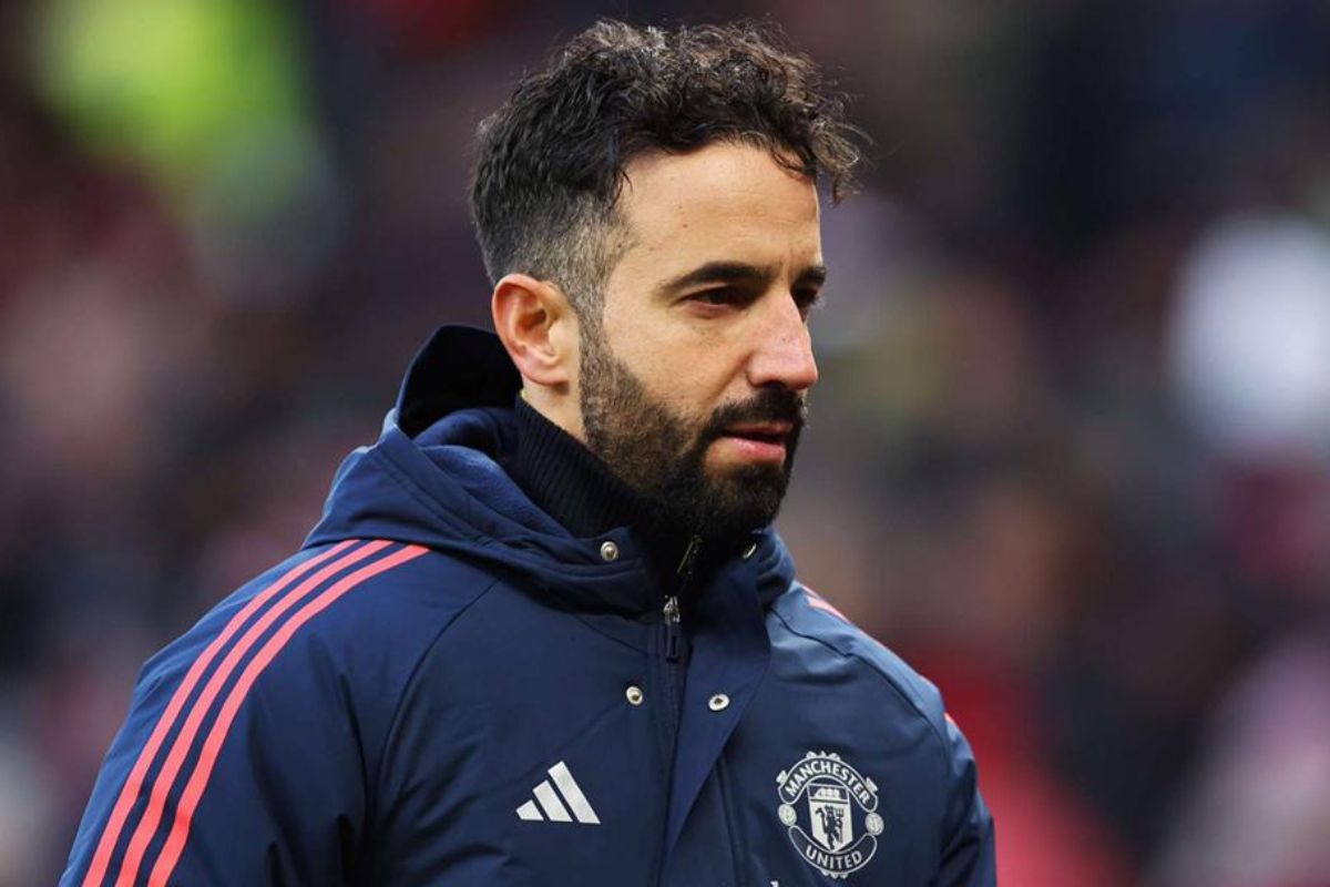 Amorim Claims Some Man Utd Players Disagree with His System; "Bomb Squad" Watching to See If He Goes First