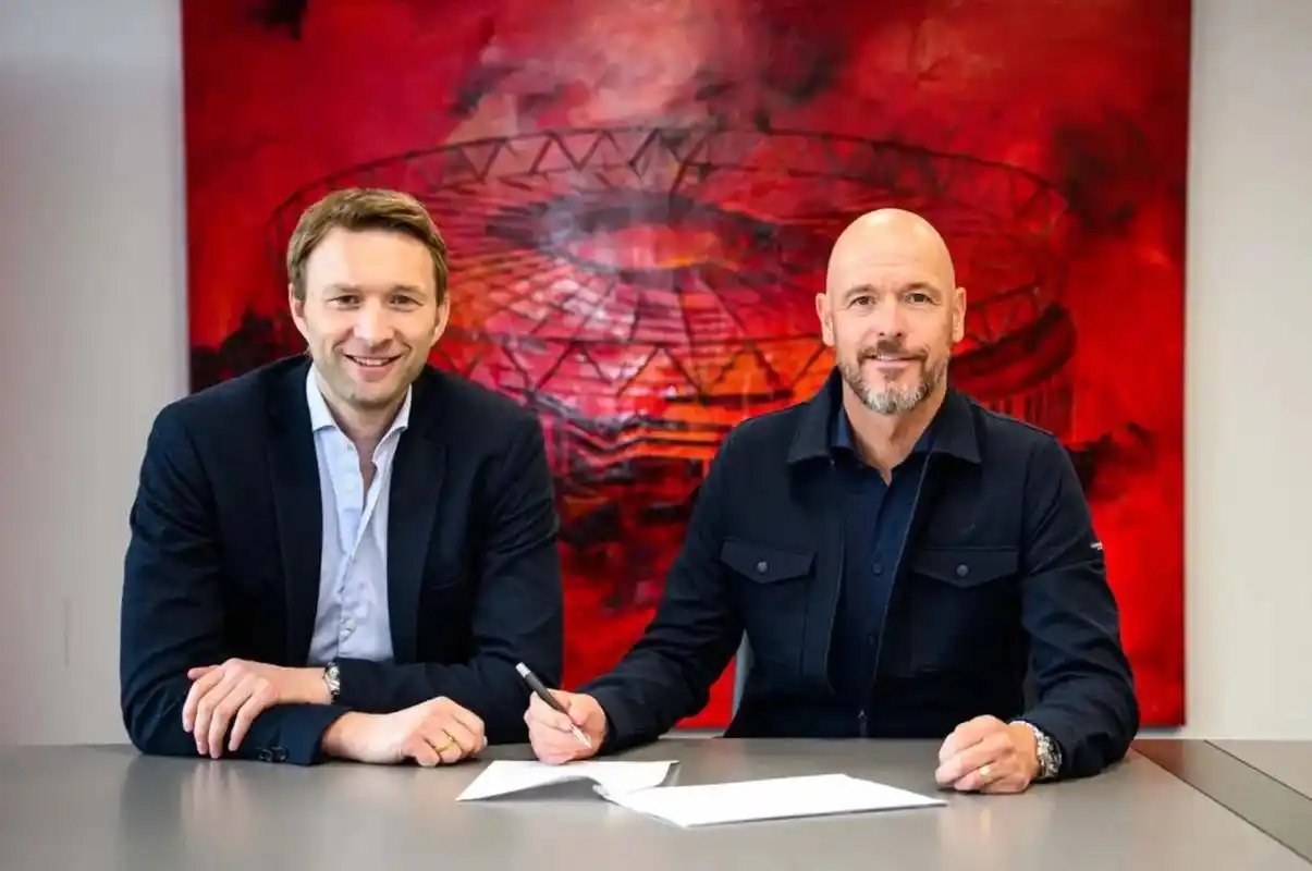 Bayer Leverkusen CEO on Sacking Ten Hag: Everything Is Heading in the Wrong Direction