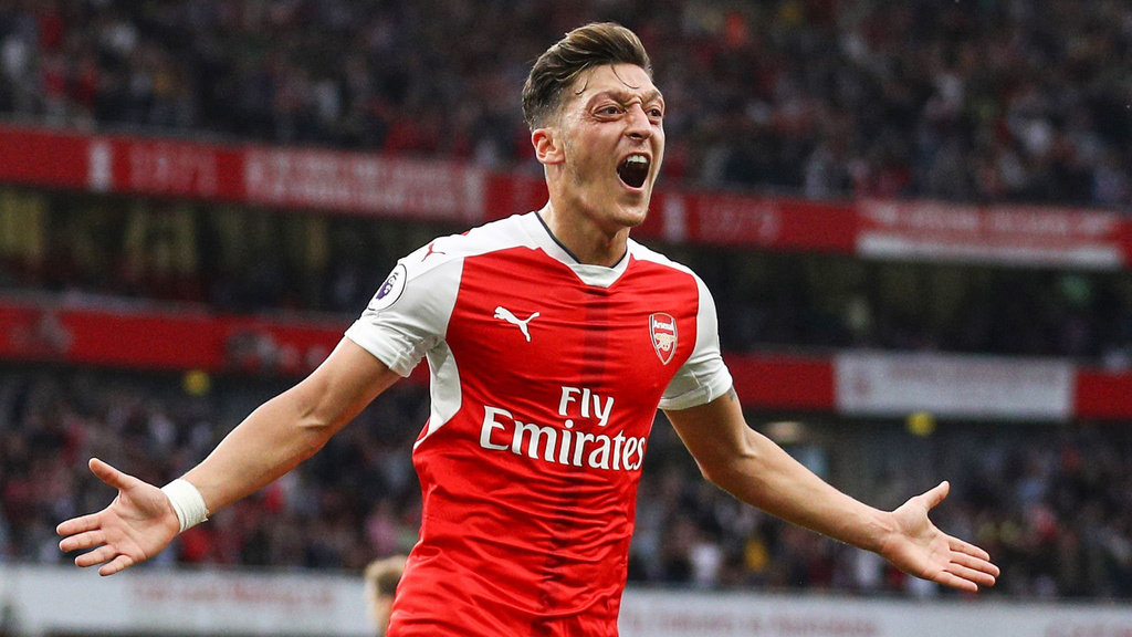 Today in Football History: Mesut Özil Transfered to Arsenal from Real Madrid in 2013