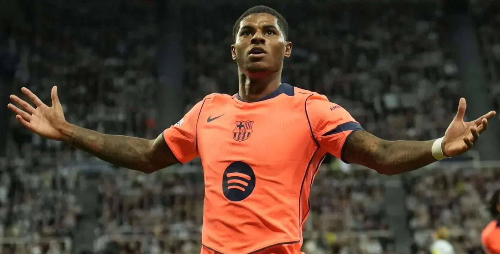 Barcelona,Rashford,Lewandowski,Camp Nou,Permanent Signing
