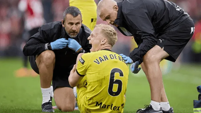 Spanish La Liga, Manchester United, Van de Beek, camel live