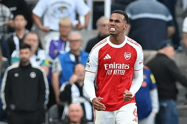 Premier League,Official Explains,Pope,Arsenal,Newcastle United,camel.live