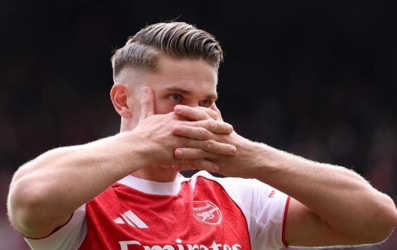 Solskjaer on Viktor Gyokeres: Active Pressing, Obvious Hold-Up Play, Worth Learning for All Strikers