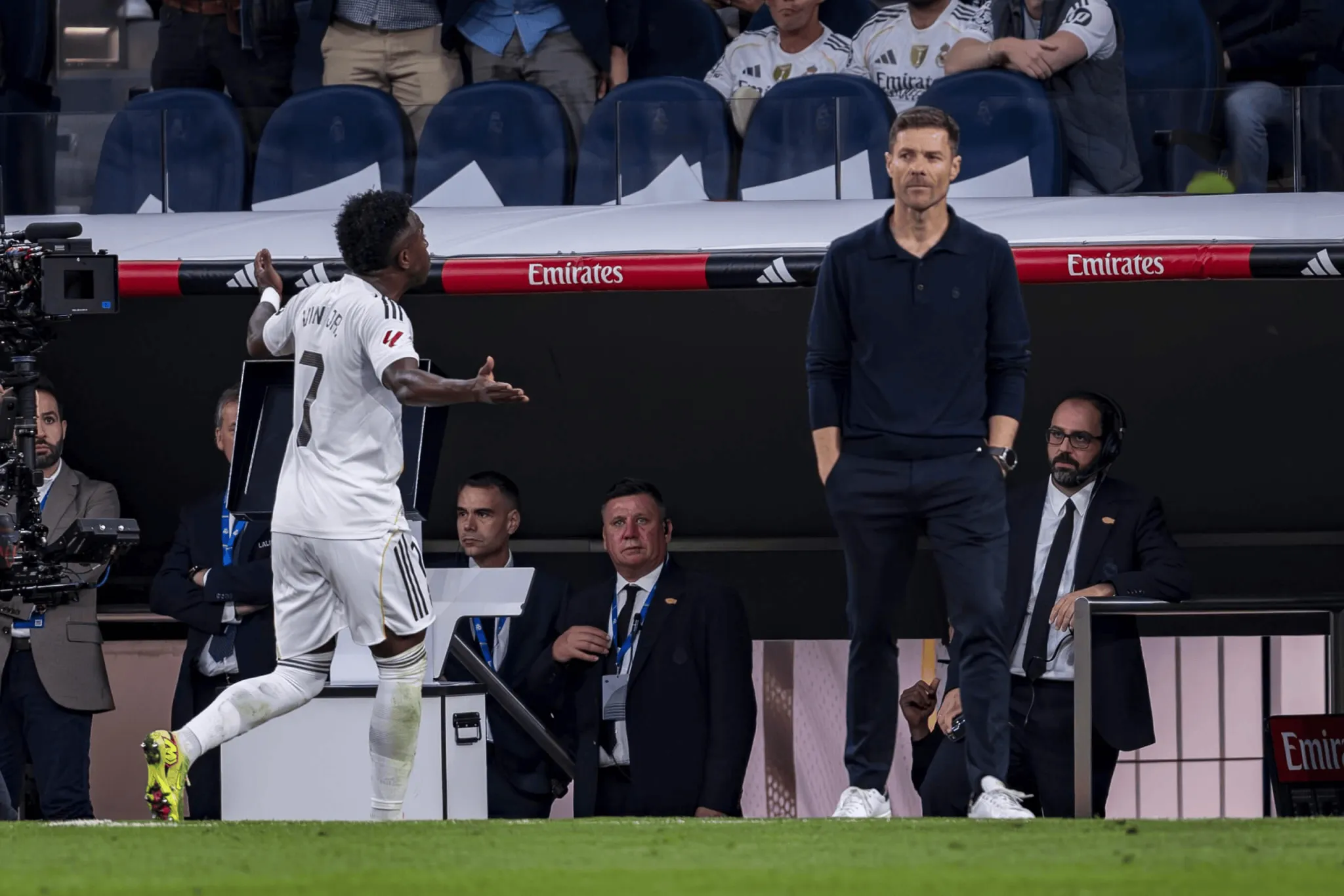 Vinícius Clearly States He Will Leave Real Madrid if Alonso Does Not Value Him