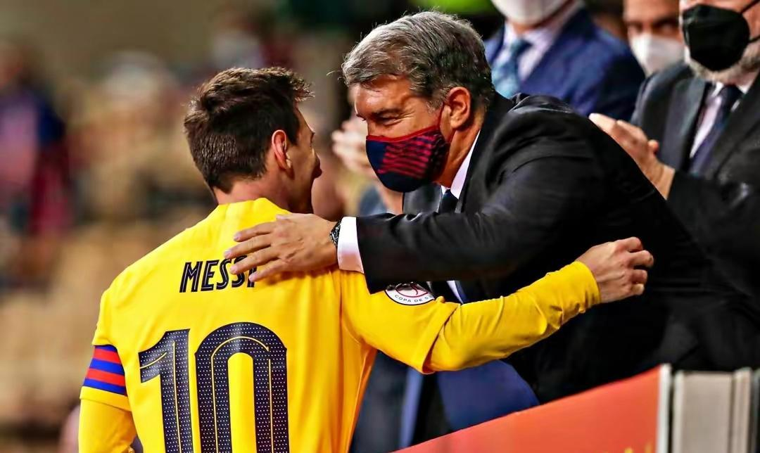 Barcelona Sounds Out Messi on Whether He Will Vote in Elections; He Clearly Does Not Support Laporta