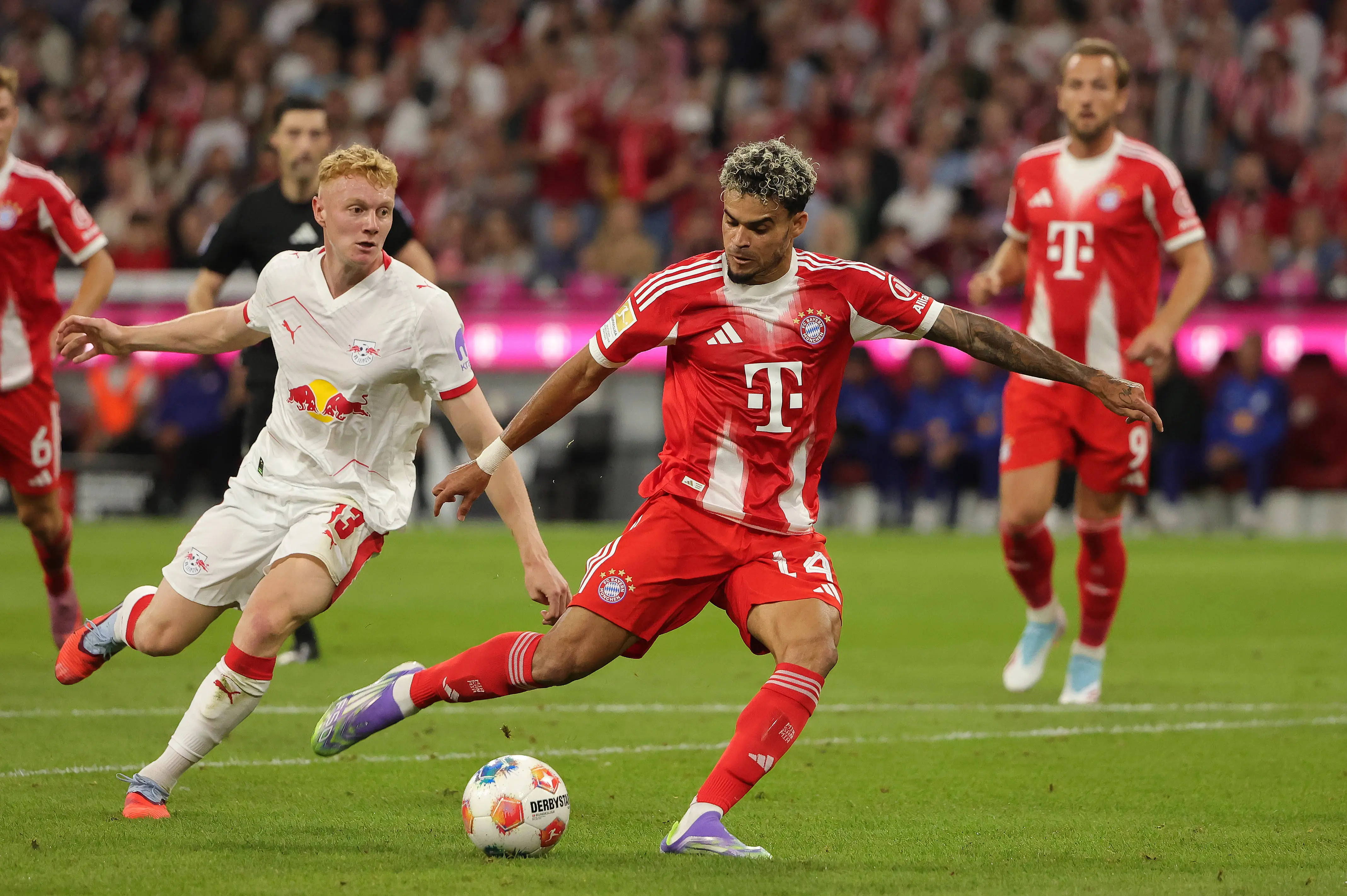 Value for Money! Díaz Contributes 16 Goals in 17 Games, Answering All Doubts