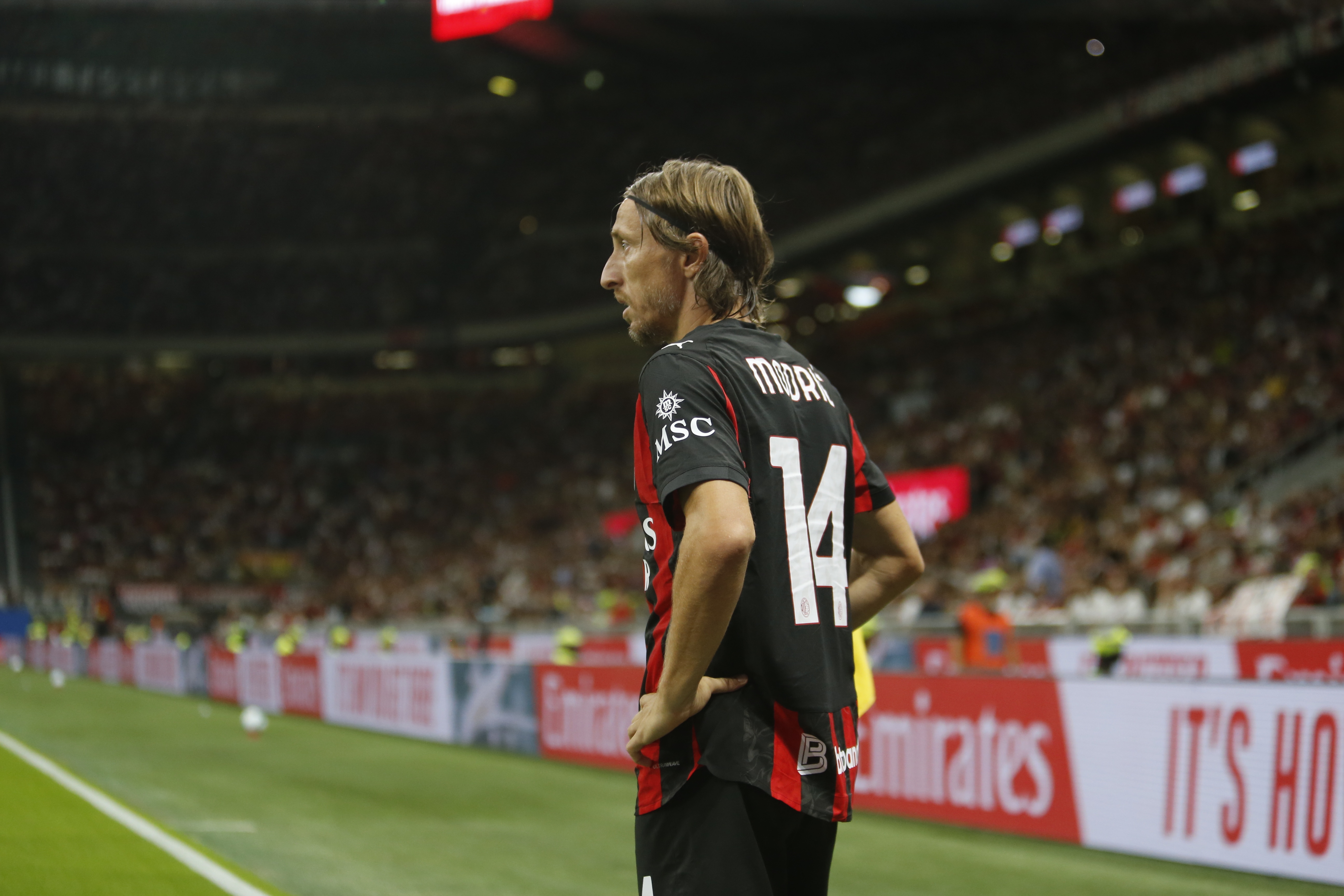 Skirra: Milan Intends to Activate Extension Option, Extend Modric’s Contract to 2027
