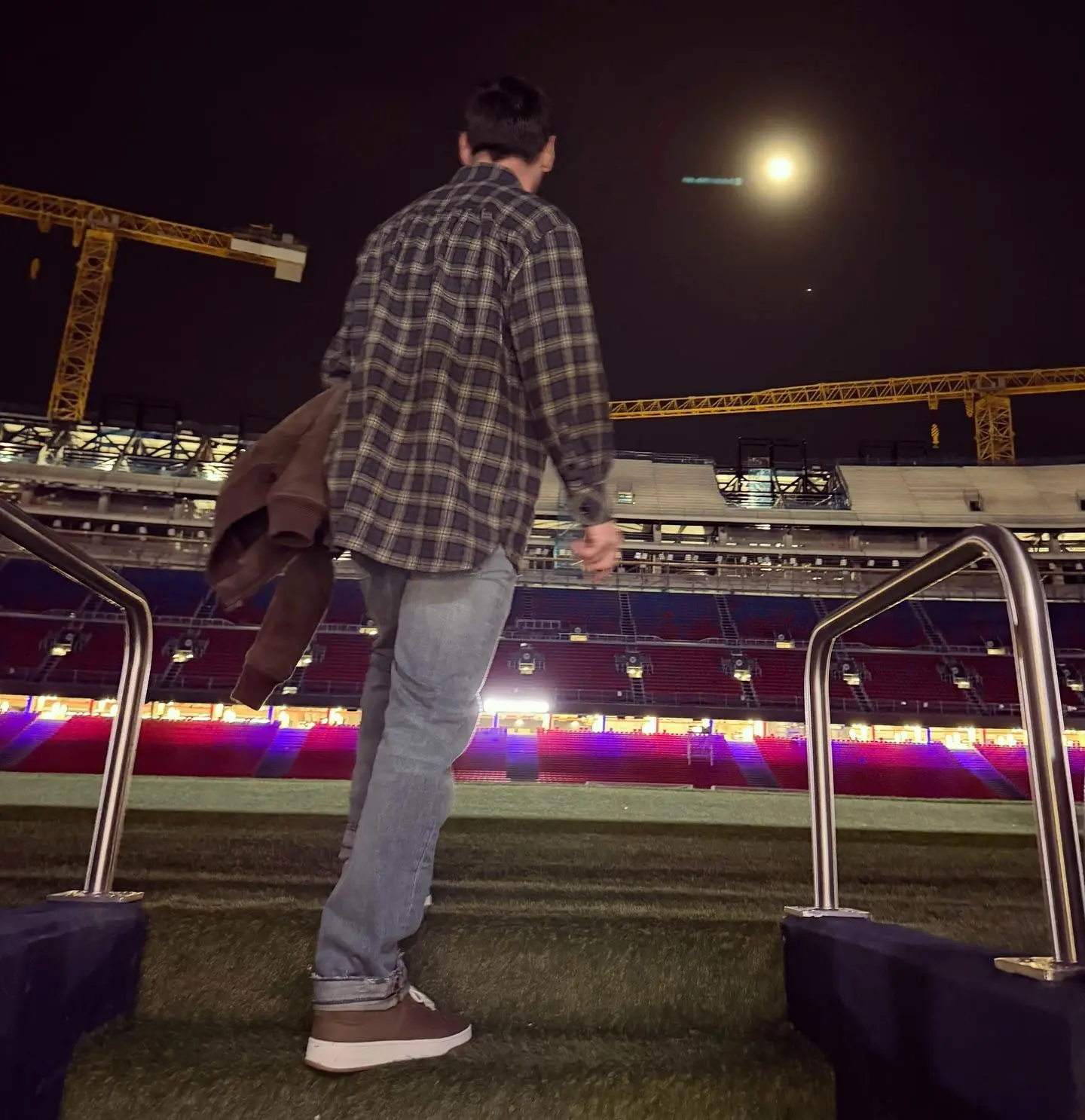 Barcelona, Camp Nou, Messi, Laporta, Camel Live