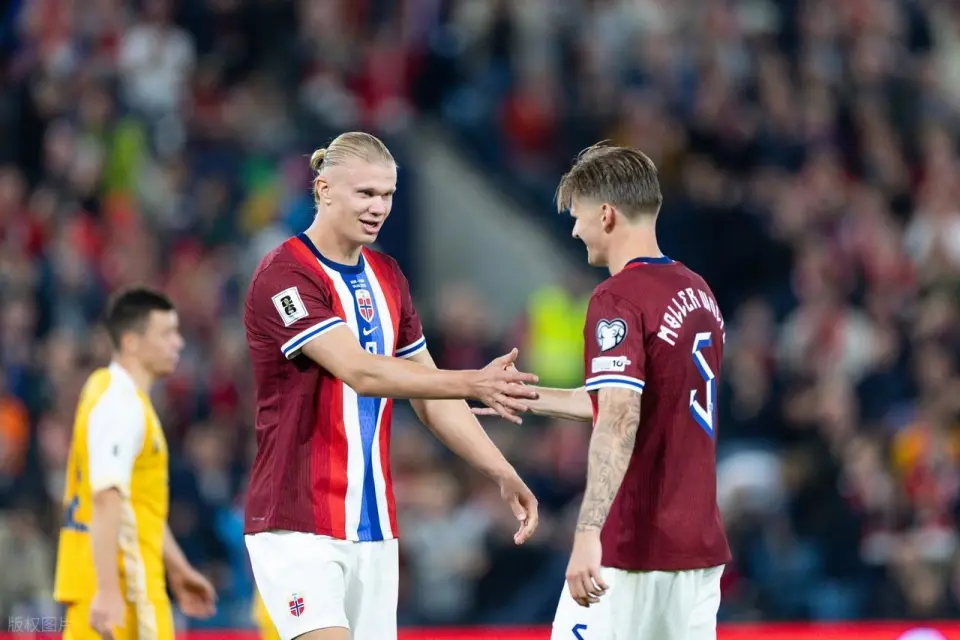 ইতালি, হালান্দ, বিশ্বকাপ ইউরোপীয় বাছাইপর্ব, নরওয়ে, ক্যামেল লাইভ