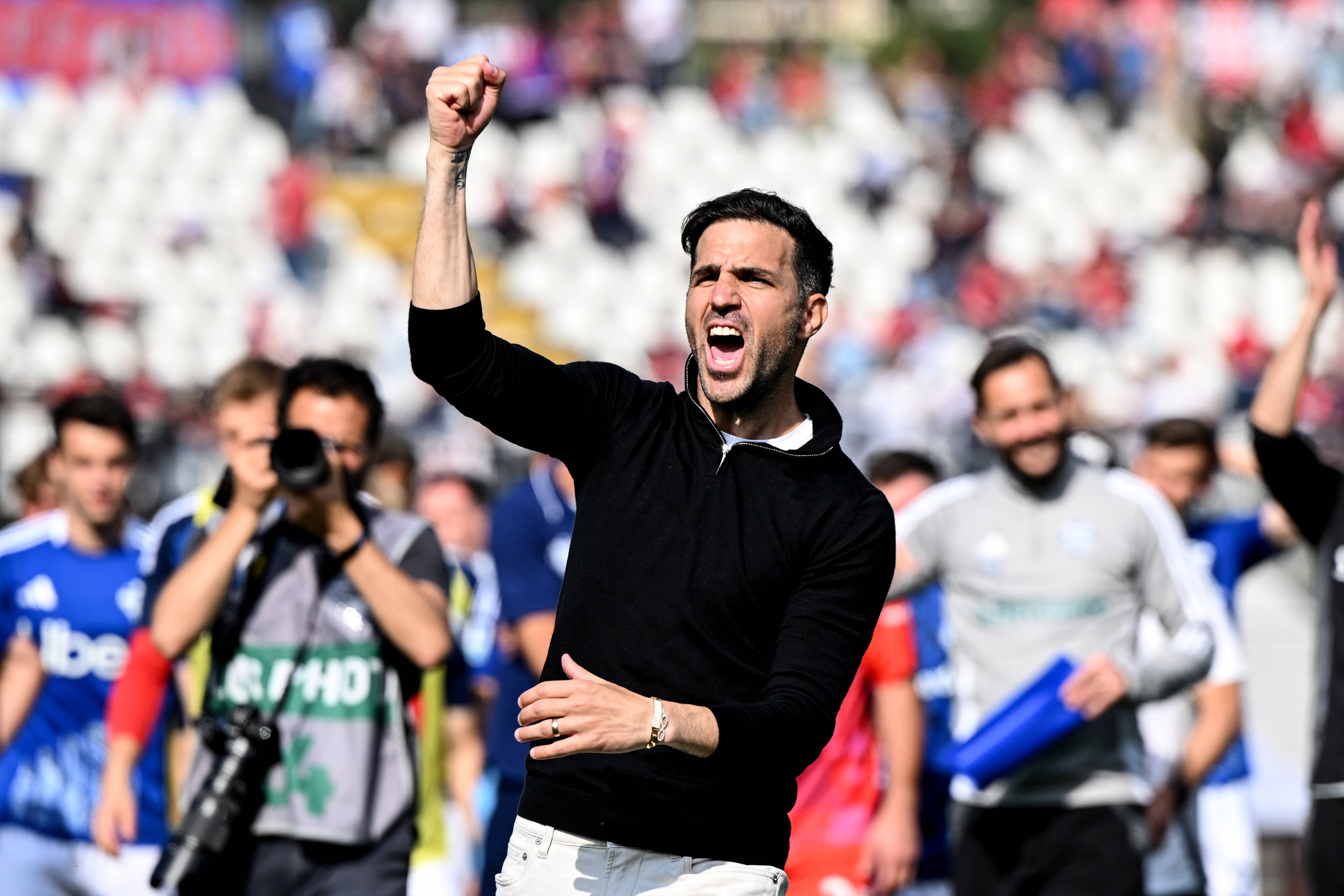 Fabregas: Prioritizing Young Players Is the Path Como Must Take, 5-1 Rout Is the Result of Training