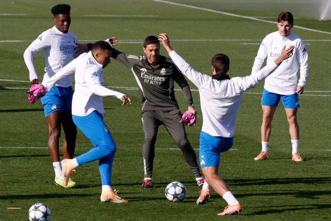 Real Madrid,Alonso,Vinícius and Mbappé ,La Liga,Champions League,camel.live