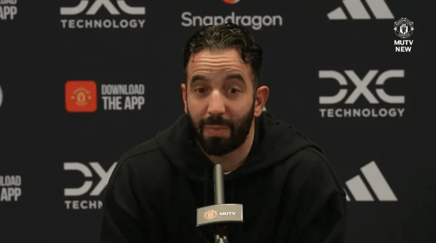 الدوري الإنجليزي، أموريم، مانشستر يونايتد، كريستال بالاس، كاميل لايف