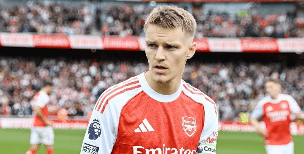 الدوري الإنجليزي، آرسنال، بطاقة حمراء، تشيلسي، أوديجارد، كاميل لايف