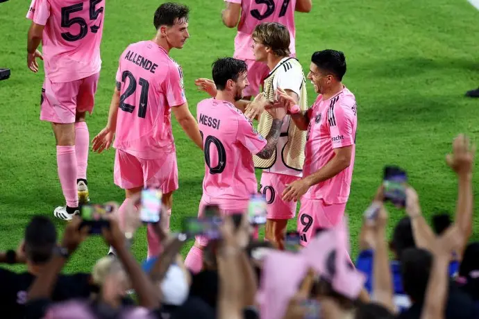 سواريز، إنتر ميامي، ميسي، الدوري الأمريكي، كاميل لايف