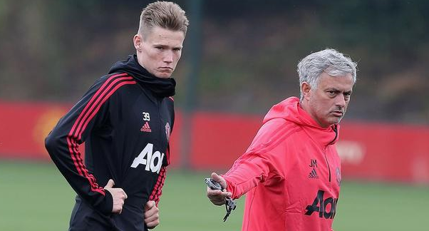 ম্যানচেস্টার ইউনাইটেড, নাপোলি, ইংলিশ প্রিমিয়ার লিগ, সেরি এ, ম্যাকটোমিনে, মরিনহো, ট্রান্সফার, camel.live