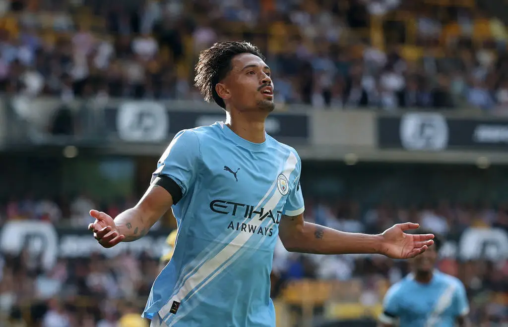 مانشستر سيتي، تجاني ريندرز، ديبريوين، كاميل لايف