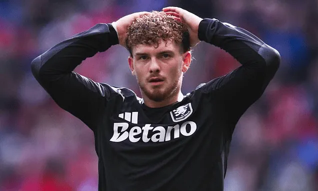 ট্রান্সফার, এলিয়ট, ভিলা, লিভারপুল, ক্যামেল.লাইভ