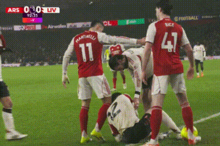 آرسنال، مارتينيلي، ليفربول، برادلي، كاميل دوت لايف