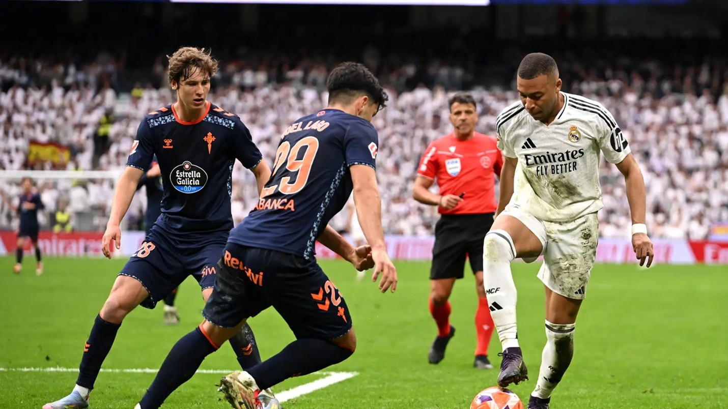 جيل مانزانو يمرّ باختبار سانتياغو برنابيو وينال إشادة لمهارته في إدارة مواجهة ريال مدريد وسيلتا فيغو ريال مدريد