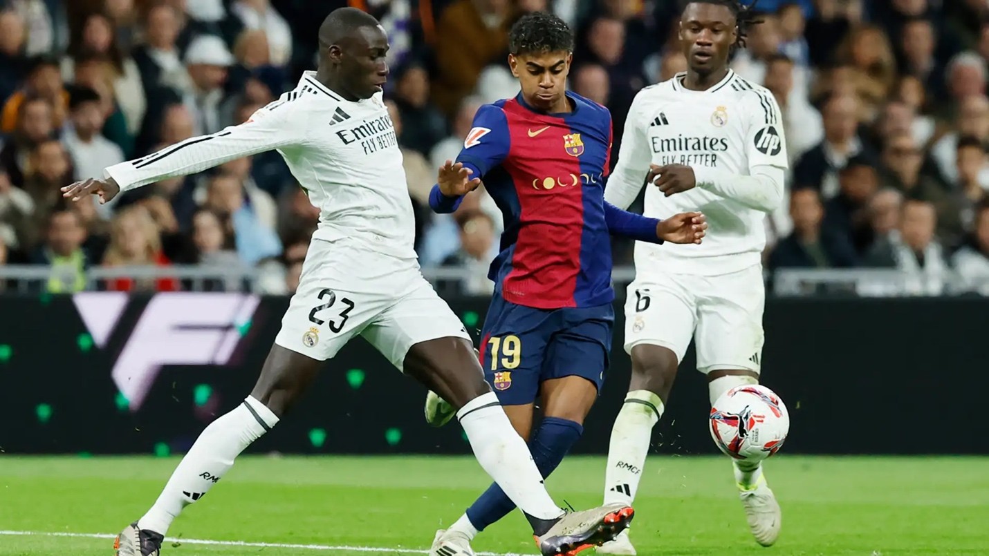 جافي ميغيل يشعل نار الكلاسيكو ويطالب برشلونة بكتابة الصفحة الثالثة جافي ميغيل
