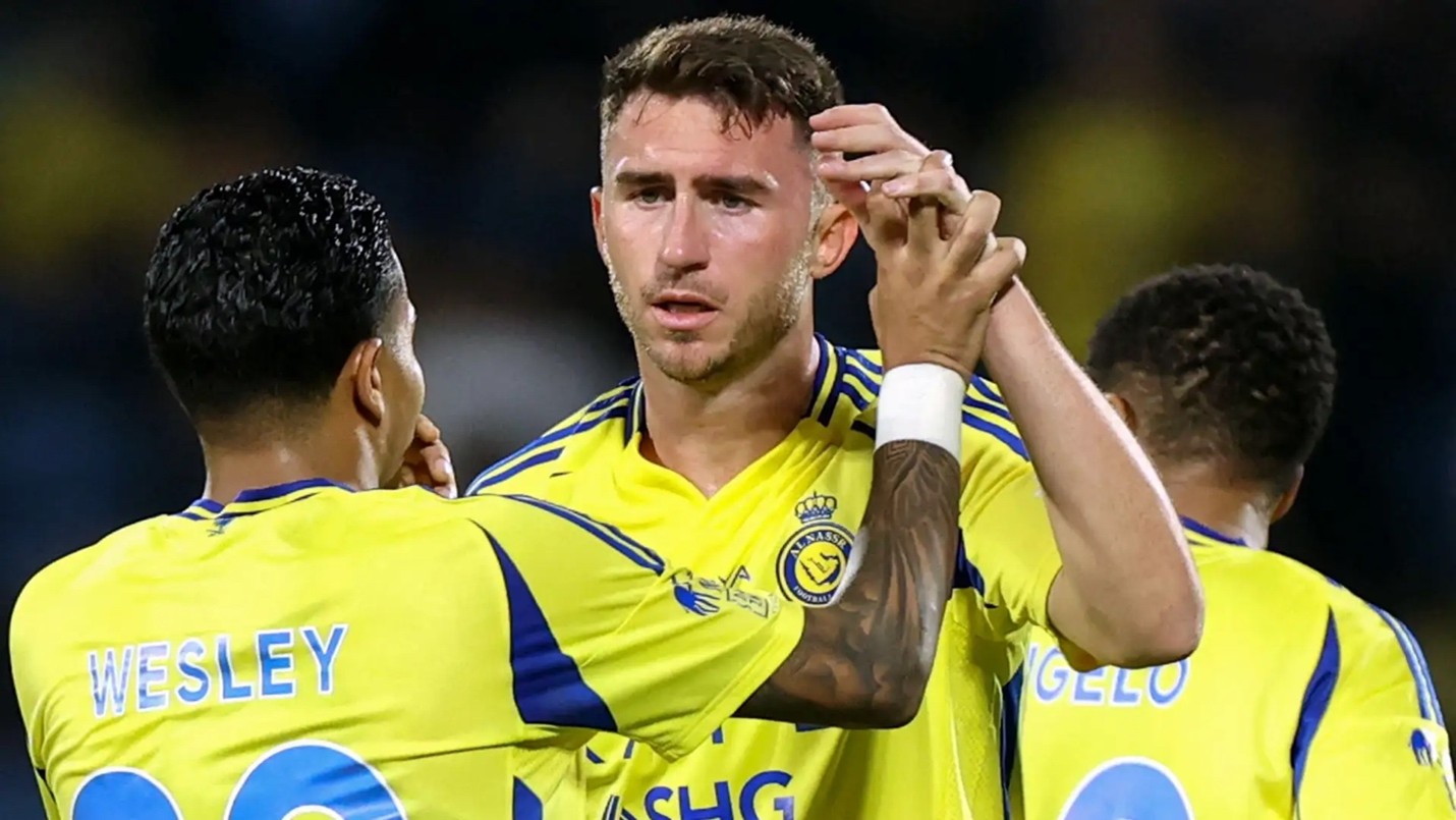 لابورت يواجه مصيراً مجهولاً في النصر بعد خلافه مع بيولي لابورت