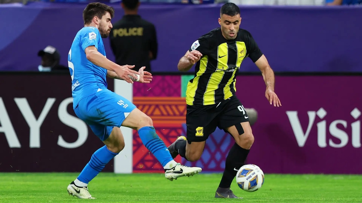 حمدالله يفرض شروطه: قصة رقم «9» في الاتحاد واستثناء ميسي فقط حمدالله