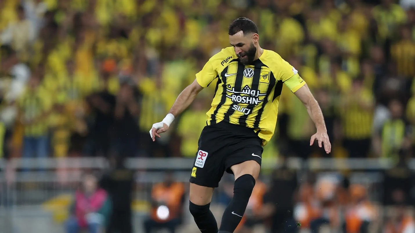 “كريم جاهز للرصاصة الذهبية”… الاتحاد يهدد بإسقاط الرائد بمشاركة بنزيما ويتربّع على عرش دوري روشن الاتحاد