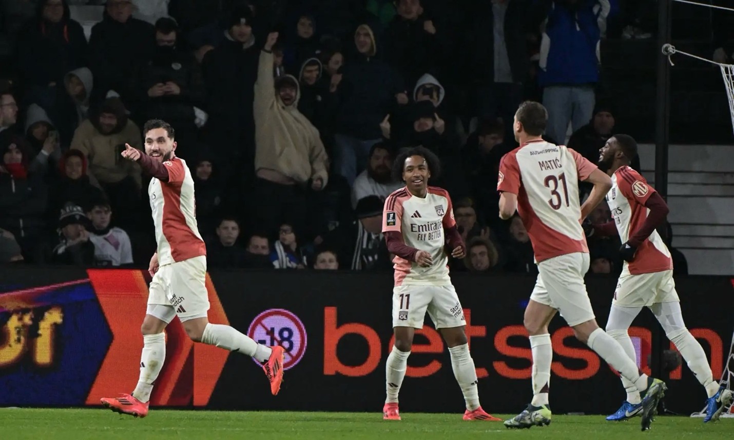 فضيحة كبرى في ميركاتو الاتحاد.. كيف أجهض رامون بلانيس صفقة الموسم مع نجم أولمبيك ليون؟ الاتحاد