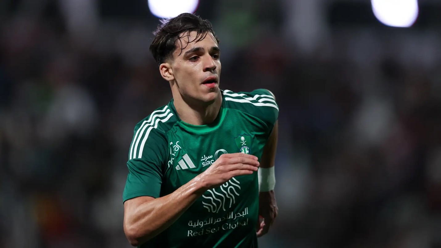 عاصفة انتقالات تهزّ الرياضة.. أتلتيكو ومدريد وليفربول يتصارعون على “ملك المحاور” جابري فيجا! أتلتيكو ومدريد