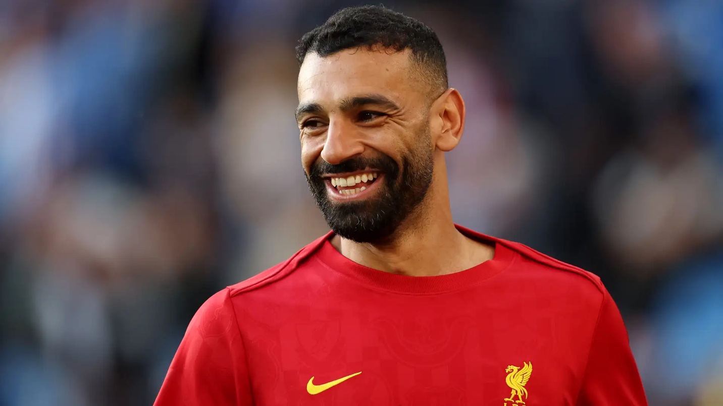 ثورة “نجم ليفربول” يعلنها: طموح لا يُقهر وحلم الكرة الذهبية! محمد صلاح
