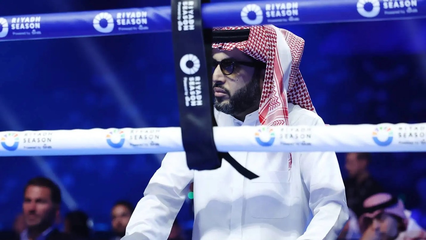 هل يكرر آل الشيخ نجاح ألميريا في إنجلترا آل الشيخ