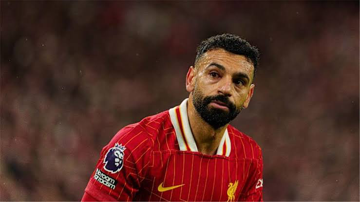 ثورة “نجم ليفربول” يعلنها: طموح لا يُقهر وحلم الكرة الذهبية! محمد صلاح