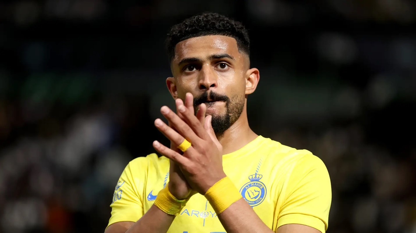 أسد الكتيبة يُطالب بمال “مُدمر” الاتحاد في مفاوضات “نارية” مع النصر لضم العمري النصر