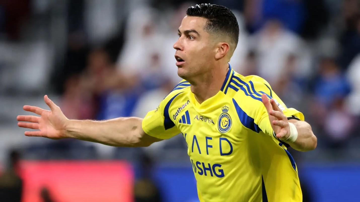 قرار مصيري لرونالدو مع النصر يضع حد التكهنات النصر