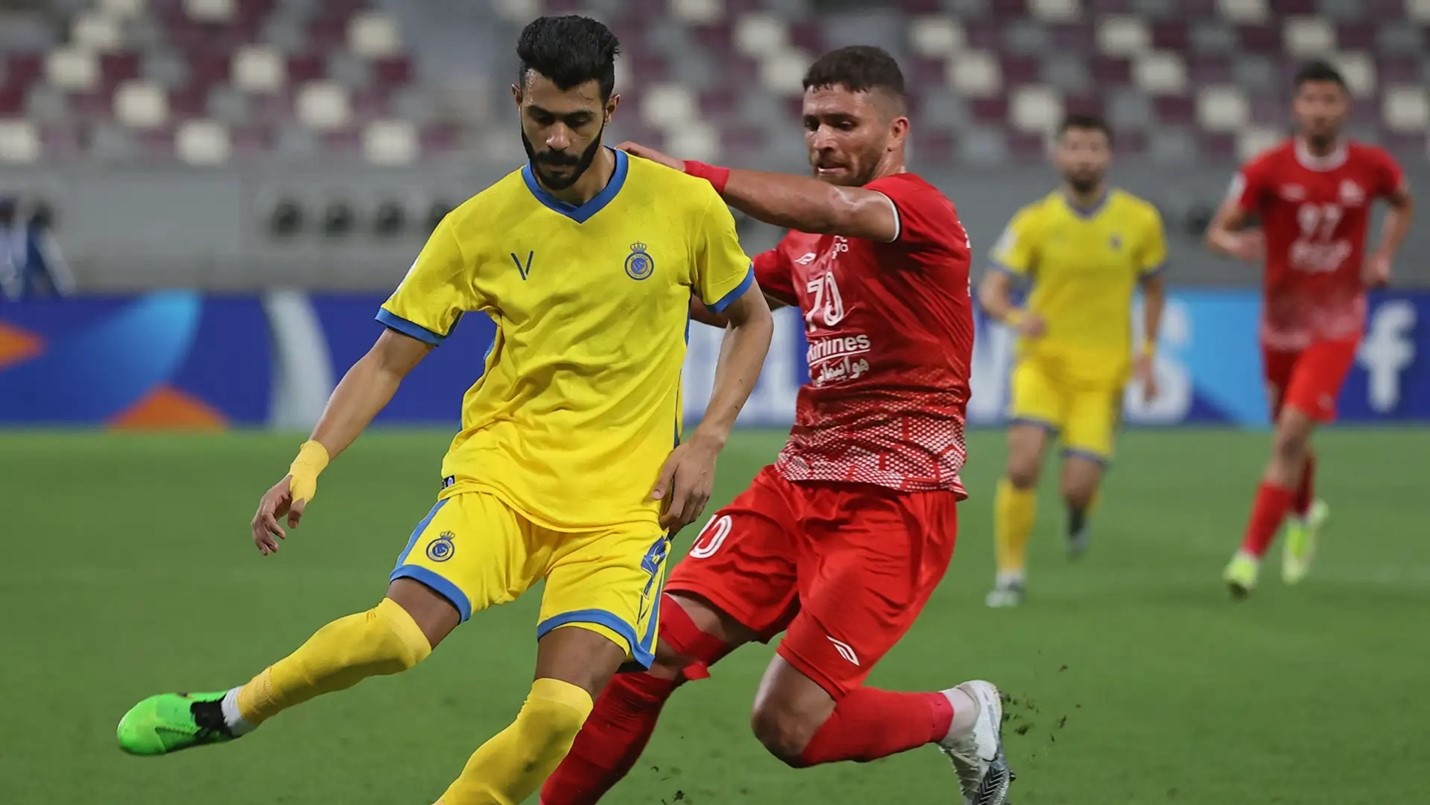 مفاوضات حاسمة بين النصر ومحمد آل الفتيل ومعركة العقد الضخم النصر