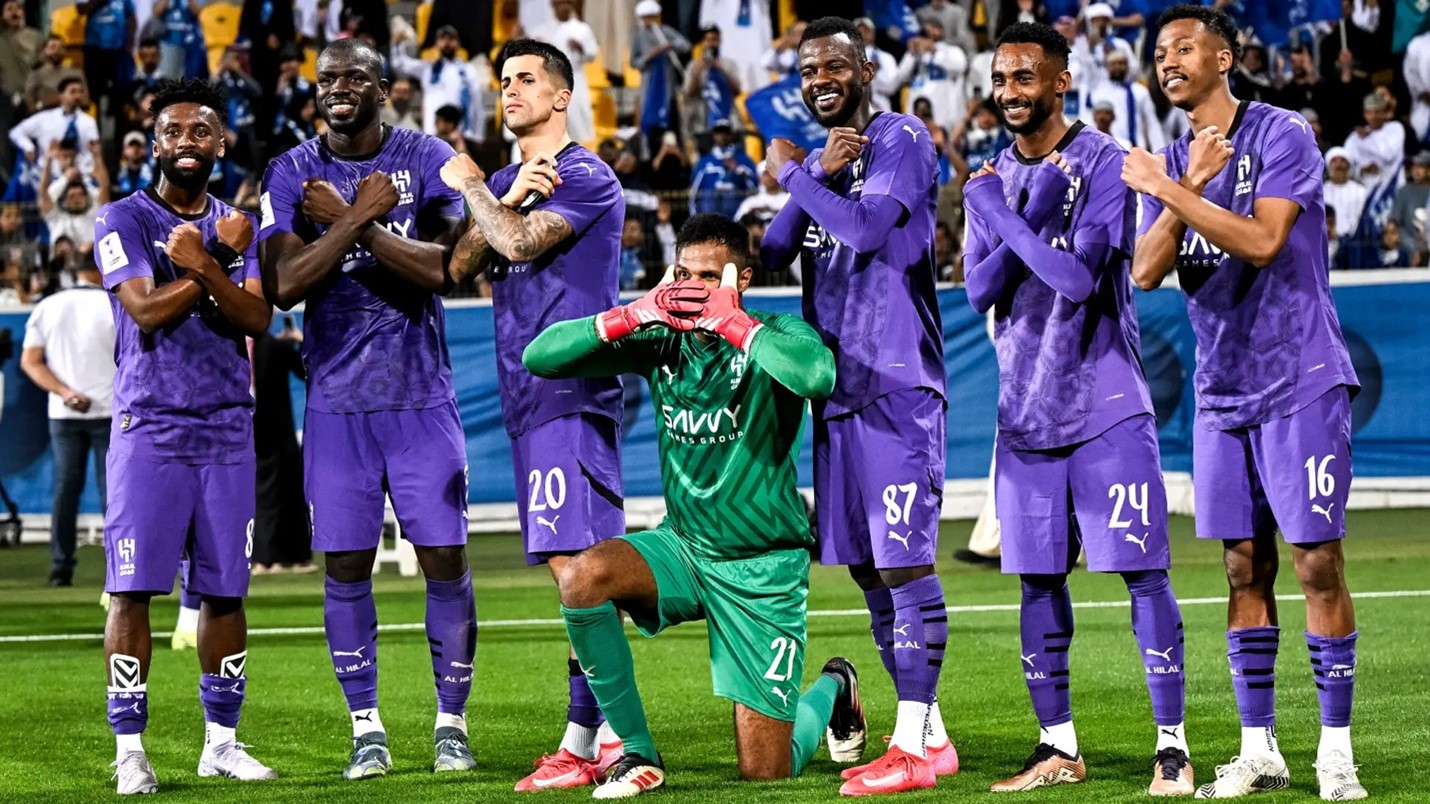 رؤية العويس لمستقبل الهلال وداع