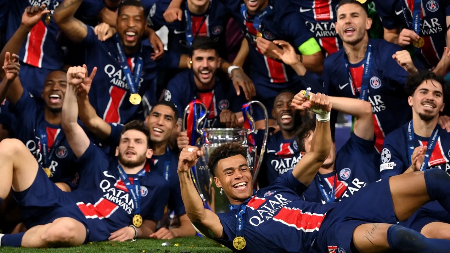 كروس يعلق على تتويج باريس بتهنئة تحمل مغزى لريال مدريد كروس