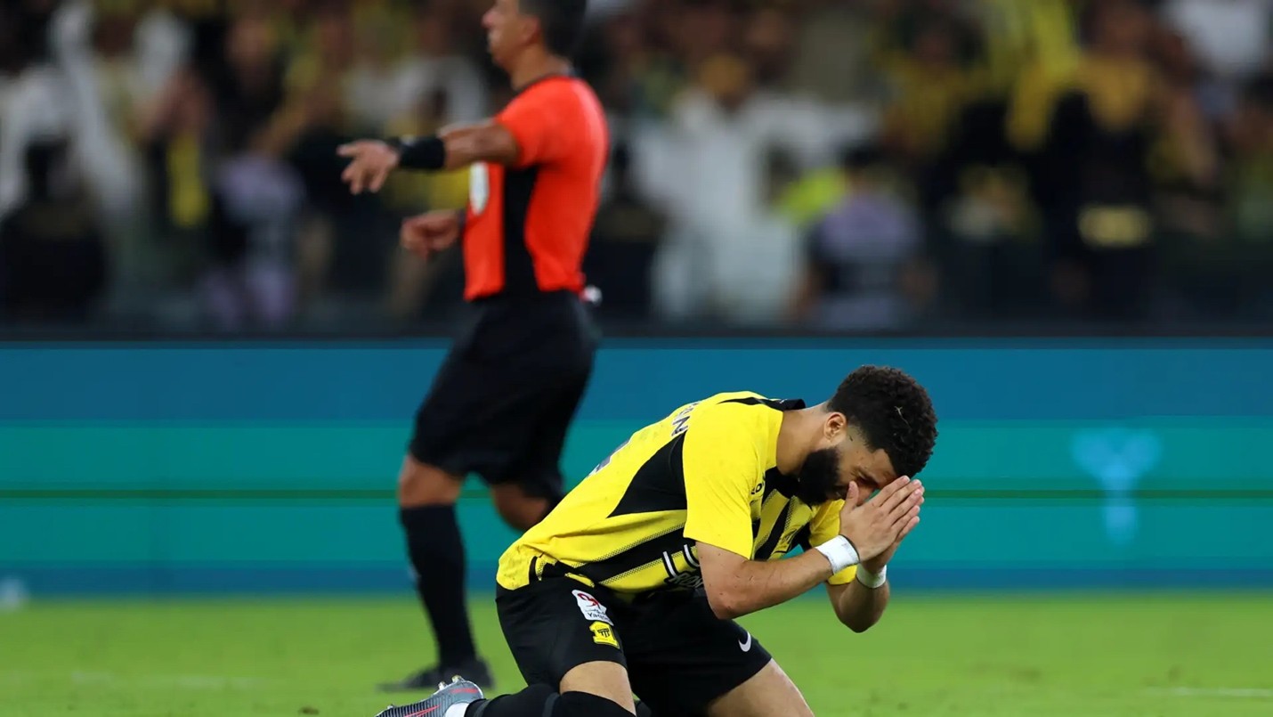 خبايا موهبة الاتحاد عبد الرحمن العبود في مرمى النقد الرياضي عبد الرحمن العبود